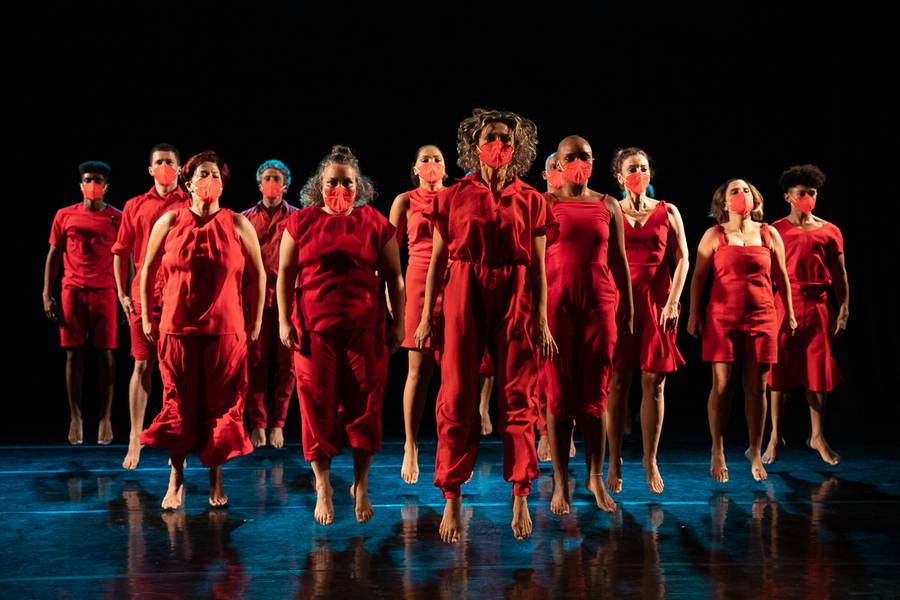 DANÇA de AS HISTÓRIAS QUE INVENTAMOS SOBRE NÓS - Esther Weitzman Cia de Dança