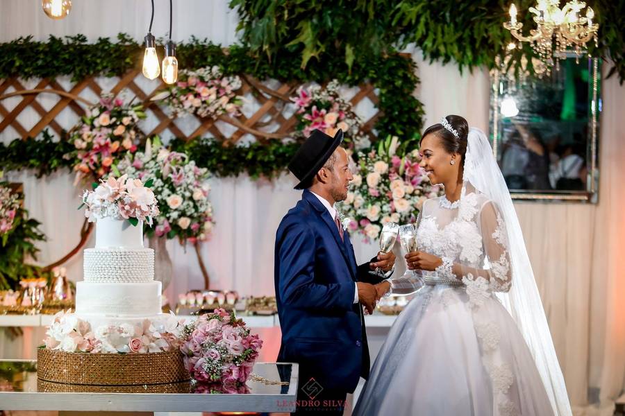 Casamento de Roberto + Tatiane