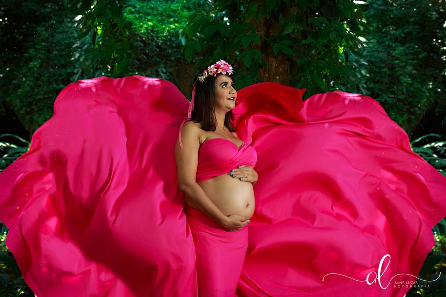 Ensaio Gravidíssima  de À espera do príncipe Miguel 