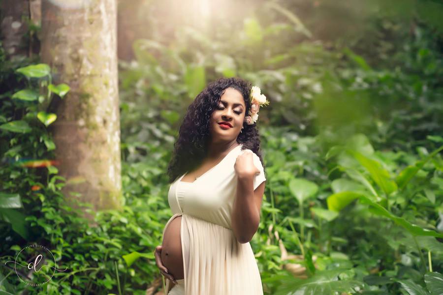 Ensaio Gravidíssima  de Gravidíssima Raquel , à espera de Rafael