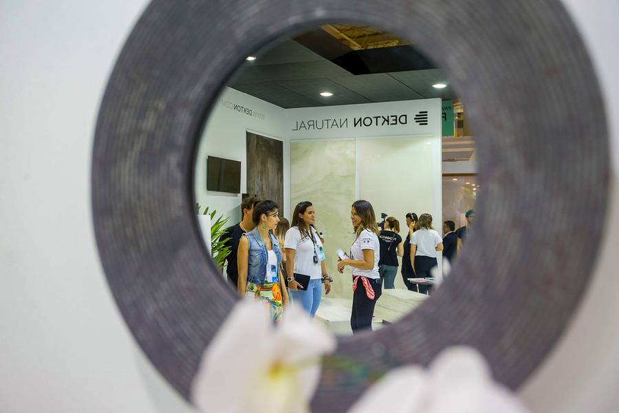 EVENTOS CORPORATIVOS de EXPO REVESTIR - GRUPO COSENTINO