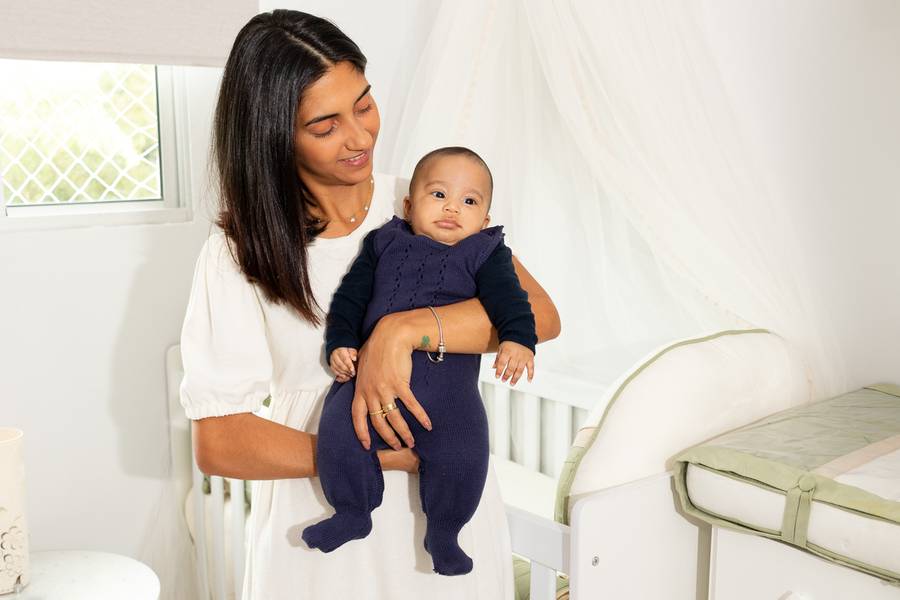 FAMÍLIA de Sessão em casa / 3 meses do Valentim