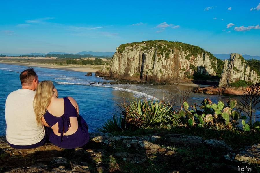 Casal de  Carla e Guilherme 