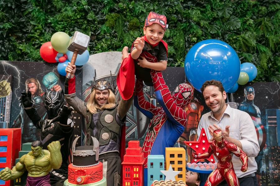 Aniversários de Comemoração do 4º aniversário do PEDRO ...🎈