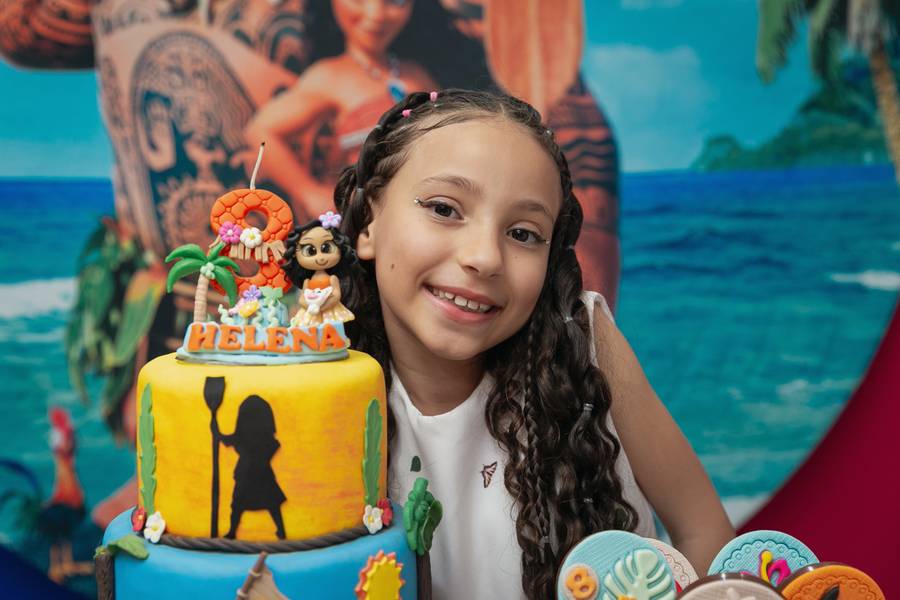 Aniversários de Comemoração do 8º aniversário da Helena ... 🌺