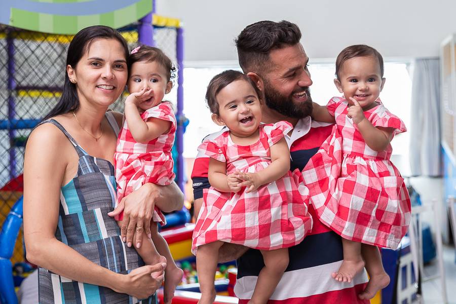 Aniversários de Comemoração do 1º aniversário das pequenas Helena, Lorena & MIrella 