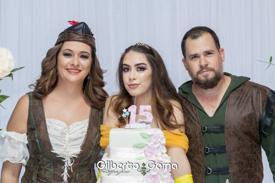 ANIVERSÁRIO de LÍVIA 15 ANOS ANIVERSÁRIO