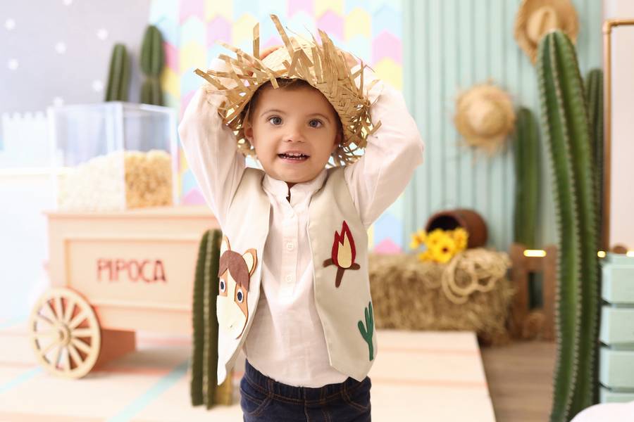 TEMÁTICOS de CENÁRIO JUNINO - 2024