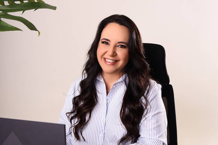 CORPORATIVO de CRISTINA - CORPORATIVO