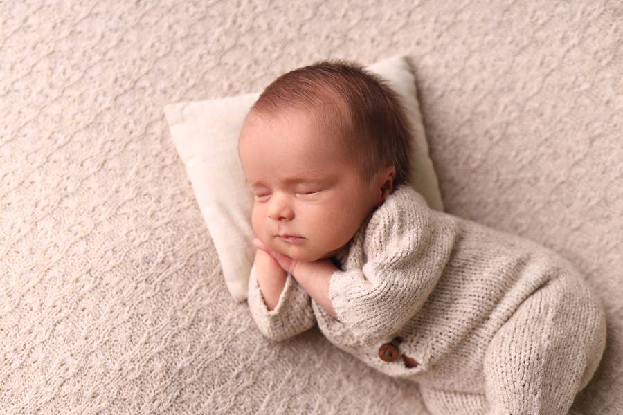 NEWBORN de OLIVER - NEWBORN