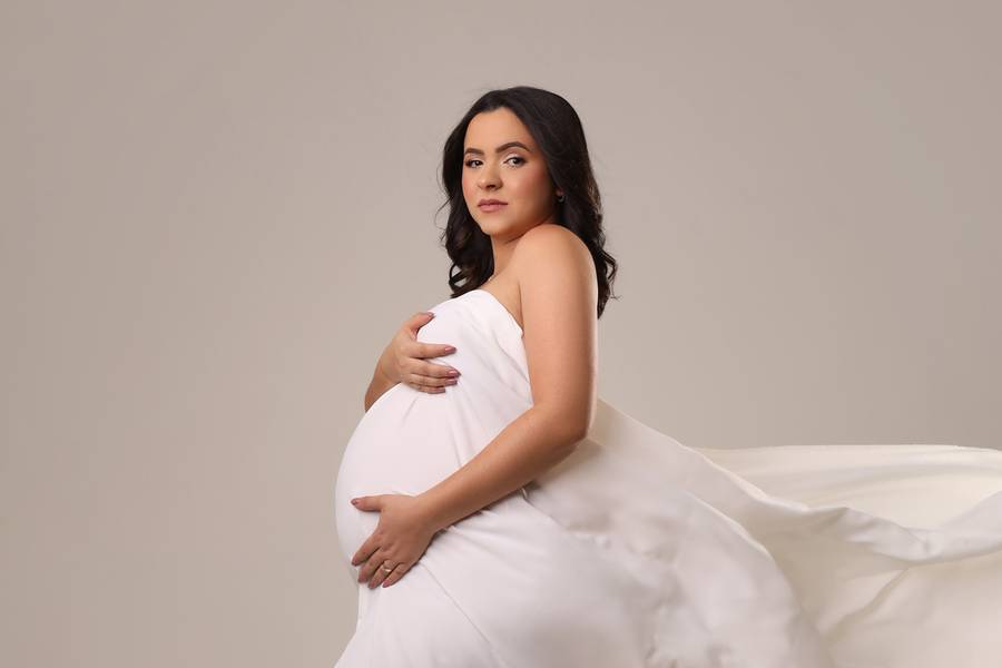 GRÁVIDA de KAROL - GRÁVIDA