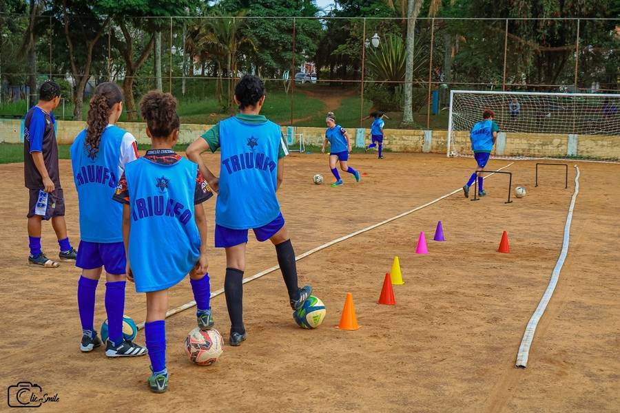 PROJETO SOCIAL ESPORTIVO de PROJETO SOCIAL TRIUNFO