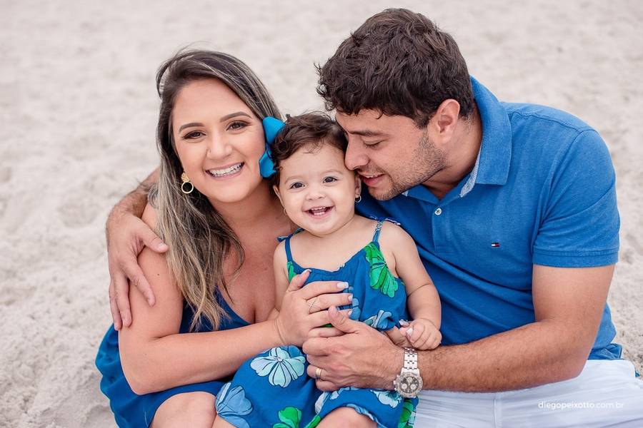 Fotos de família de Fotos de ensaio Manu e Família em Arraial do Cabo - RJ