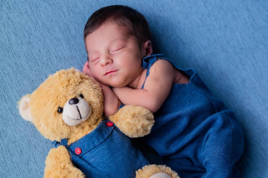 Newborn de NEWBORN PEDRO