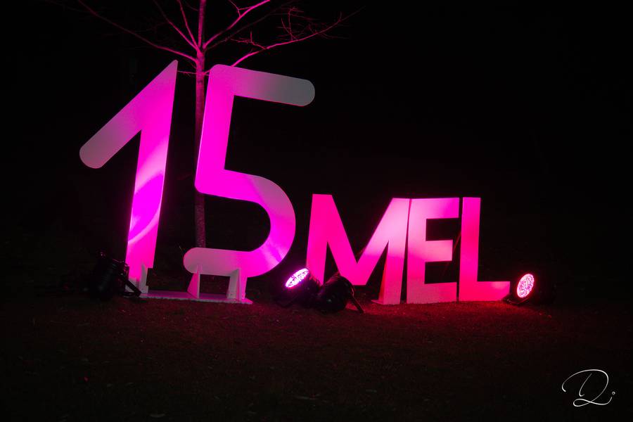 Debutante de Os 15 Anos da Melissa Lorenço