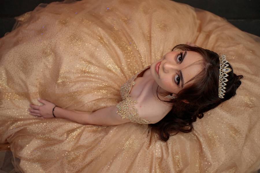 DEBUTANTE de #15 da Bia