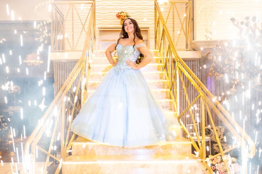 DEBUTANTE de XV da Vitória