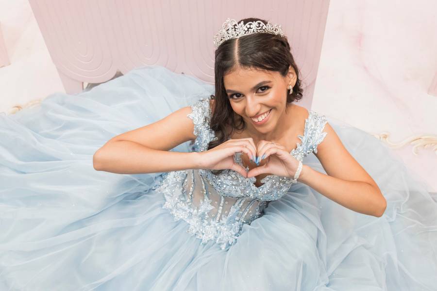 DEBUTANTE de #15 da Jaque
