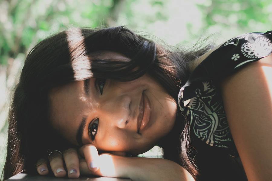 DEBUTANTE de Ensaio de 15 Anos da Eshiley: Um Encanto Natural