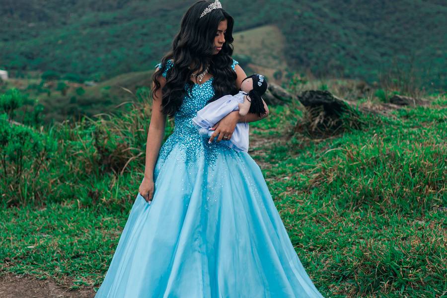 DEBUTANTE de Jennyffer Suellen