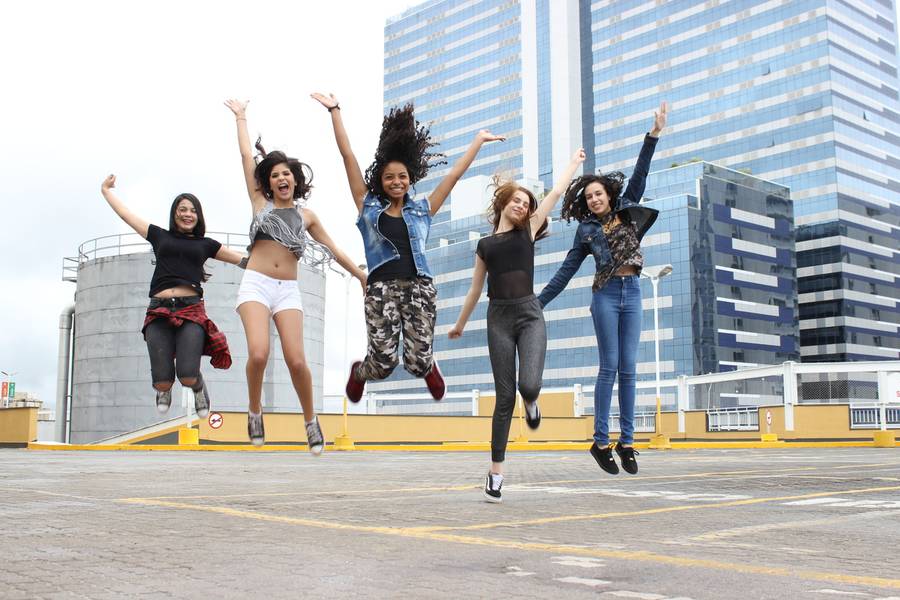 Ensaio de 15 anos de Wendy - Shopping com as amigas