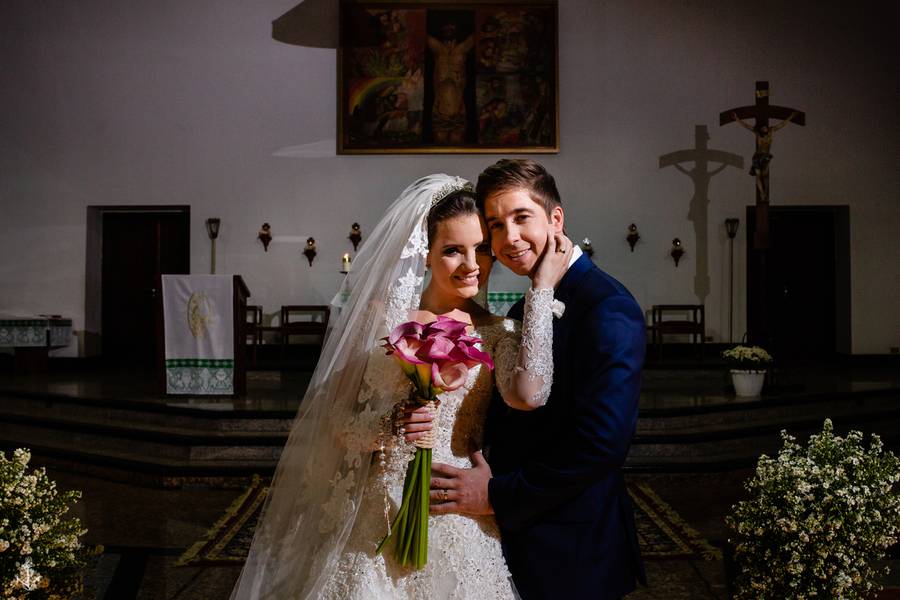 CASAMENTO - WEDDING DAY de Um casamento épico, simplesmente magnifico, assim foi o casamento da Mari e do Rafa, uma sábado acima da média