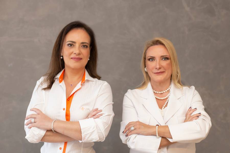 Retratos de Adriana e Mara - Advogadas