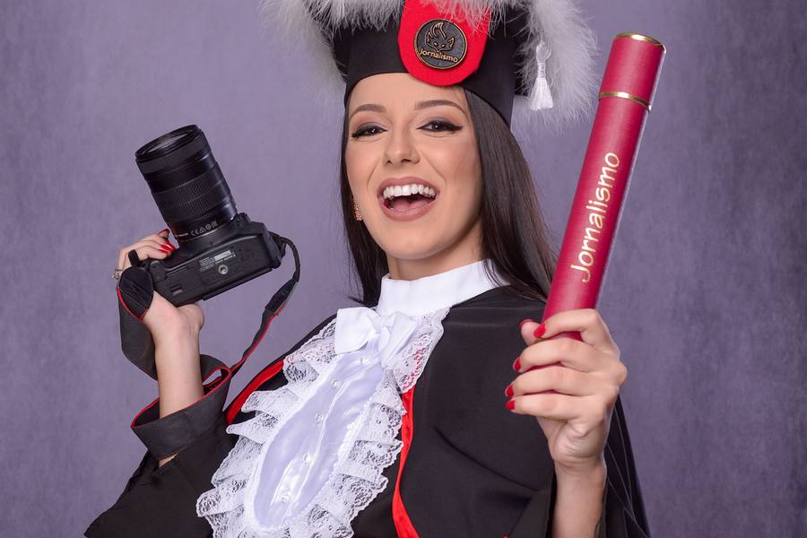 PRÉ FORMATURA de Ensaio em Estúdio Cristine Mirapalhete