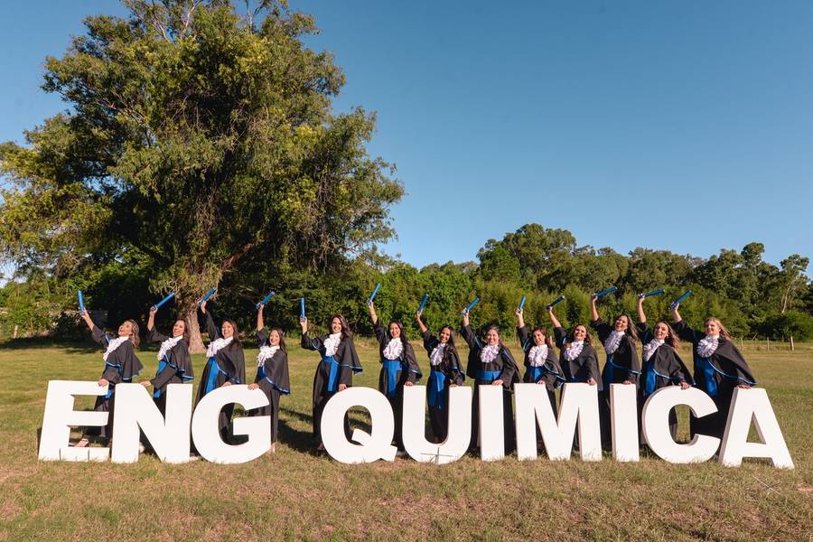 PRÉ FORMATURA de ENGENHARIA QUIMICA FURG - ENSAIO FOTOGRÁFICO