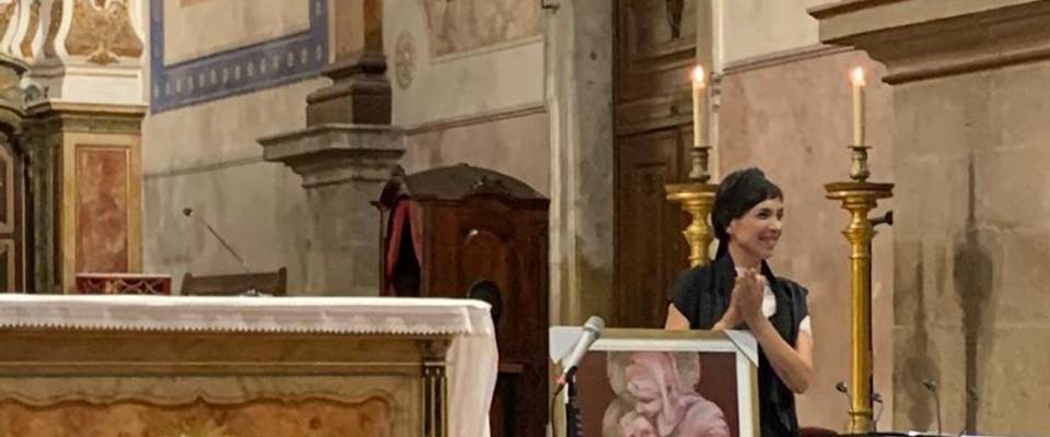 Teresa Salgueiro recebe uma serigrafia minha, depois de actuar num concerto, na igreja de S. Sebastião em Setúbal!