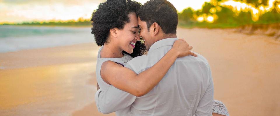 3 PRAIAS MARAVILHOSAS PARA FAZER UM ENSAIO DE CASAL NA LINHA VERDE-BA