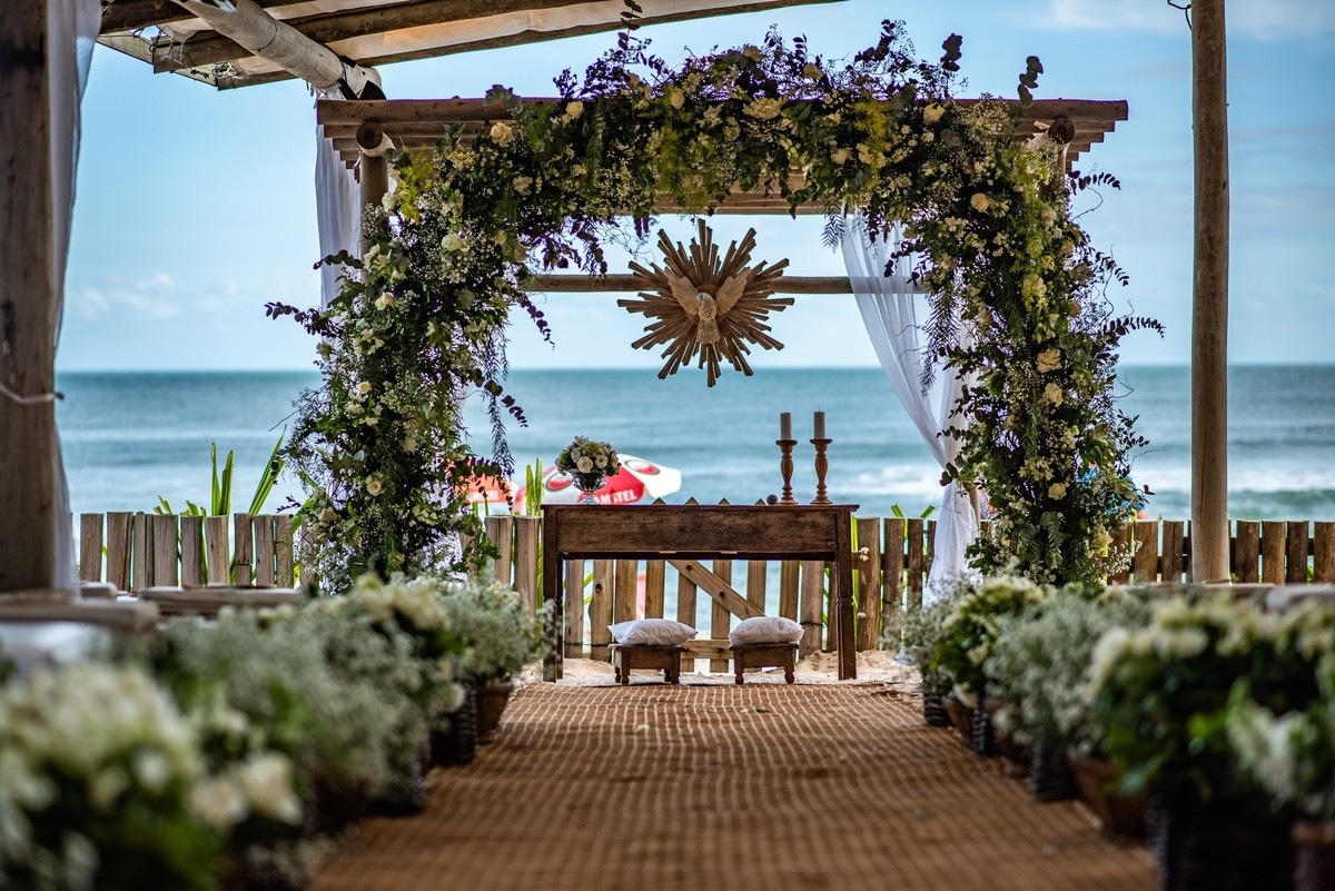 cerimônia de casamento na praia maresias sp