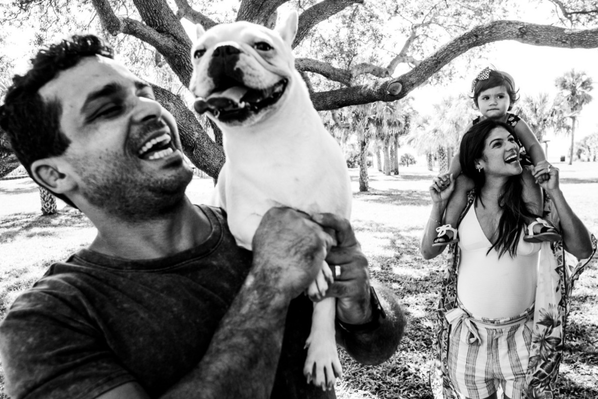 ensaio de familia com pet fotografo brasileiro nos eua empreendedorismo portugal alboom