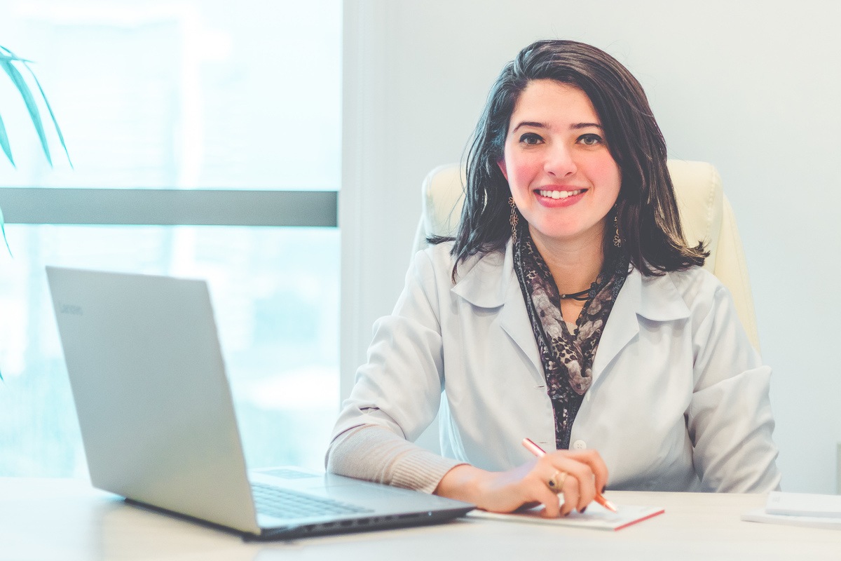 Endocrinologista Dra Paula Cícero
