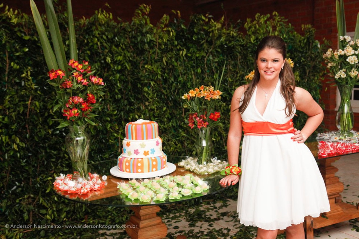 mesa-bolo-aniversariante-debutante-avare