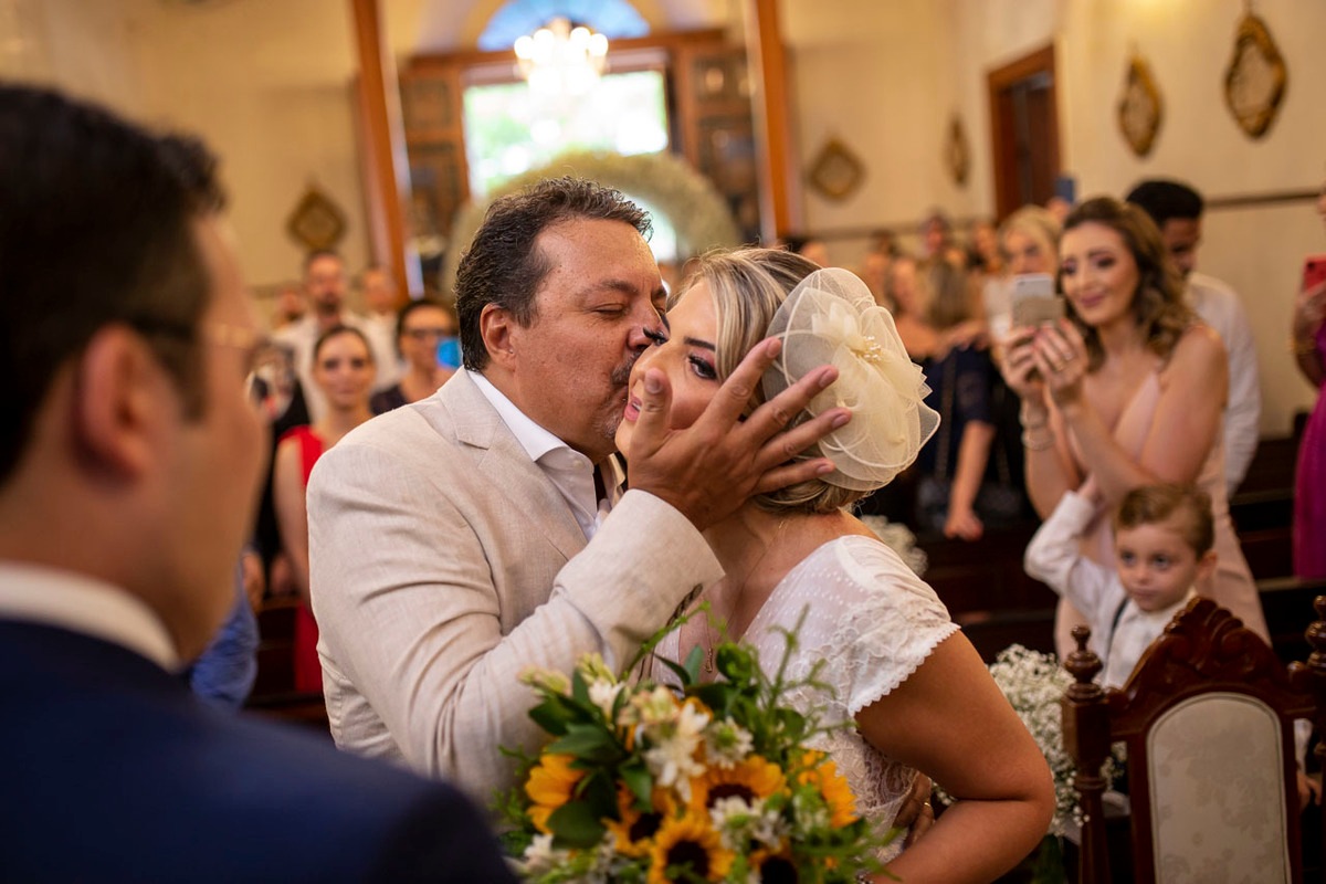 pai-beijando-noiva-capela-santa-cruz-campinas