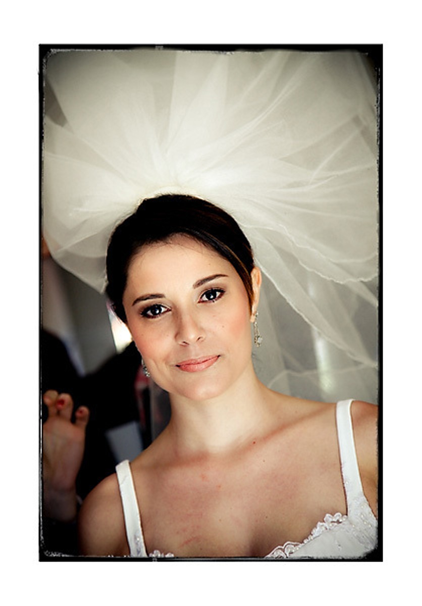 noiva-sorrindo-veu-voando