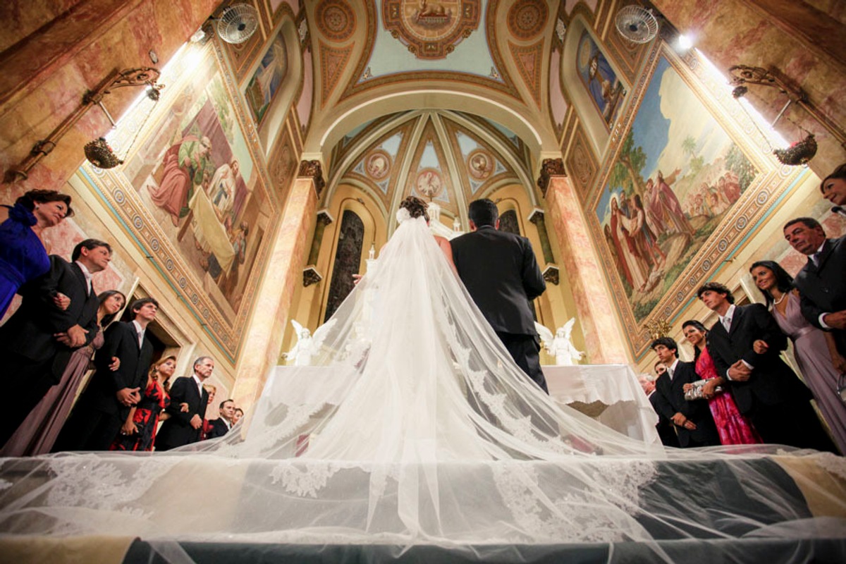 Veu-Noiva-em-casamento-Paroquia-Santa-Teresinha-Higienopolis