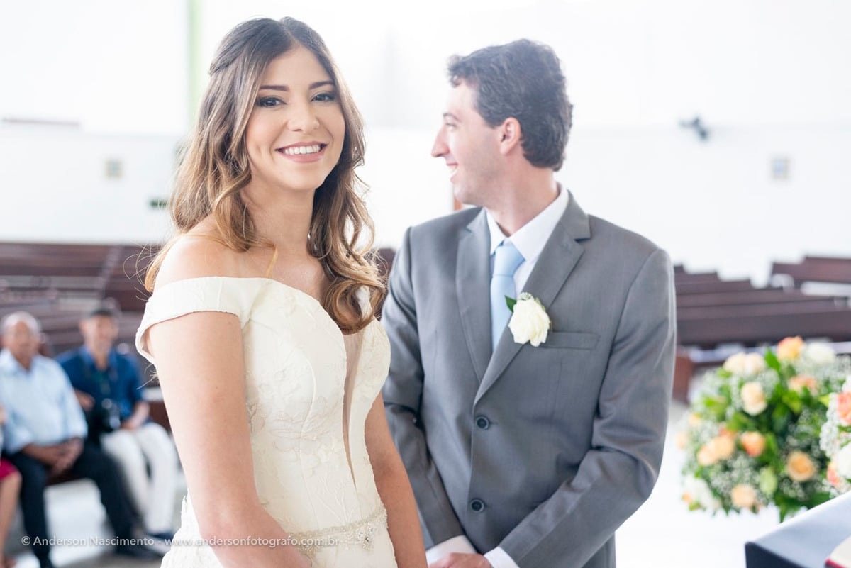 noiva-sorrindo-casamento-sao-patricio