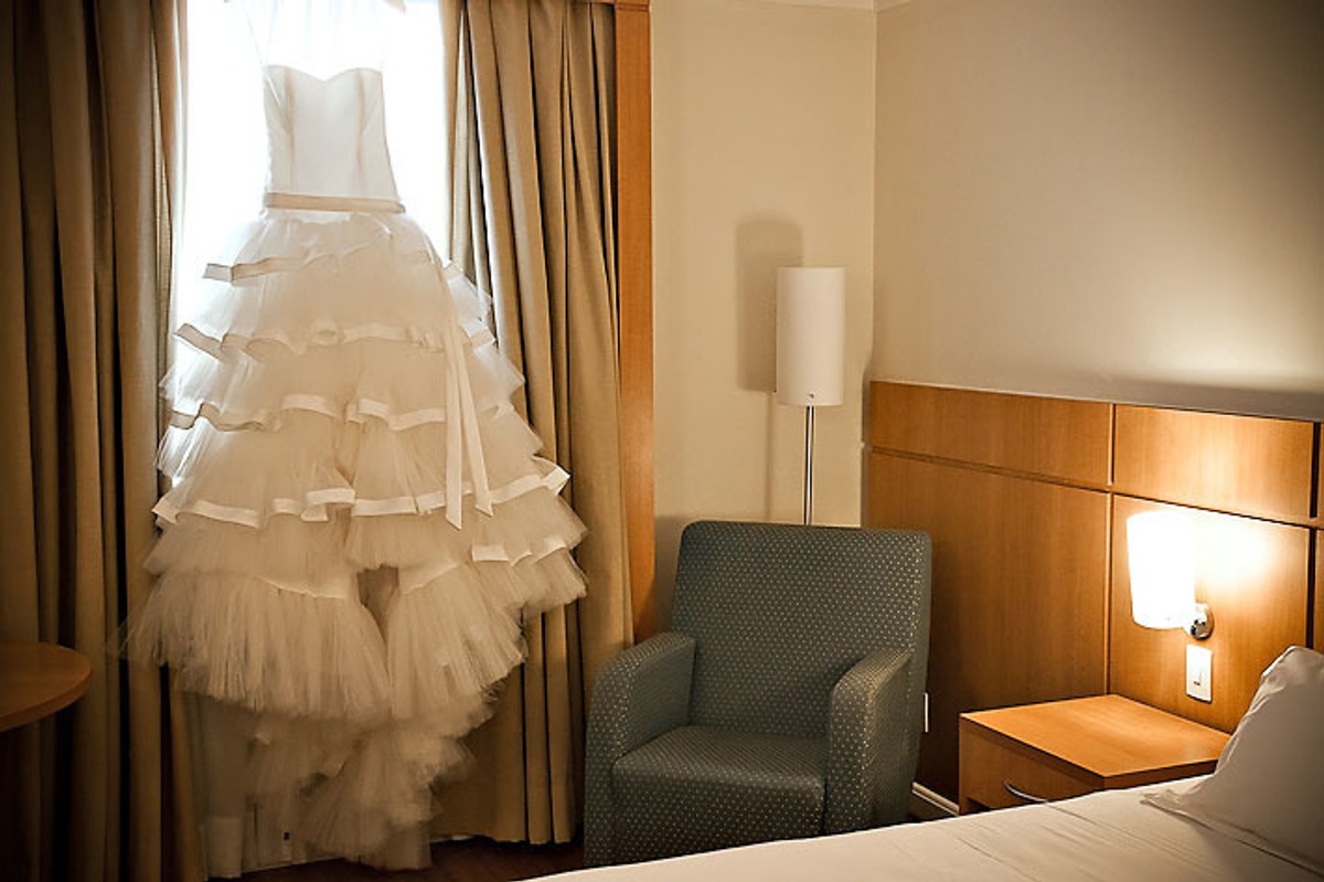 vestido-noiva-pendurado-janela-hotel-santo-andre