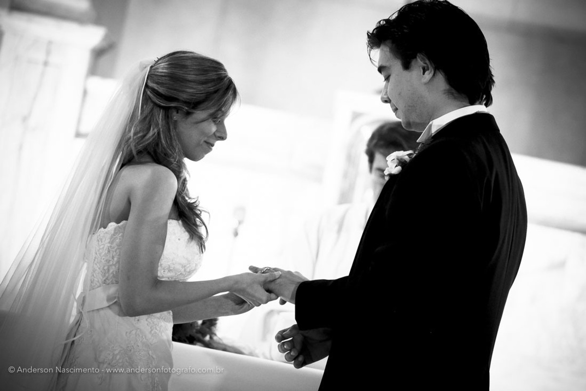 troca-aliancas-noiva-casamento-capela-do-sion