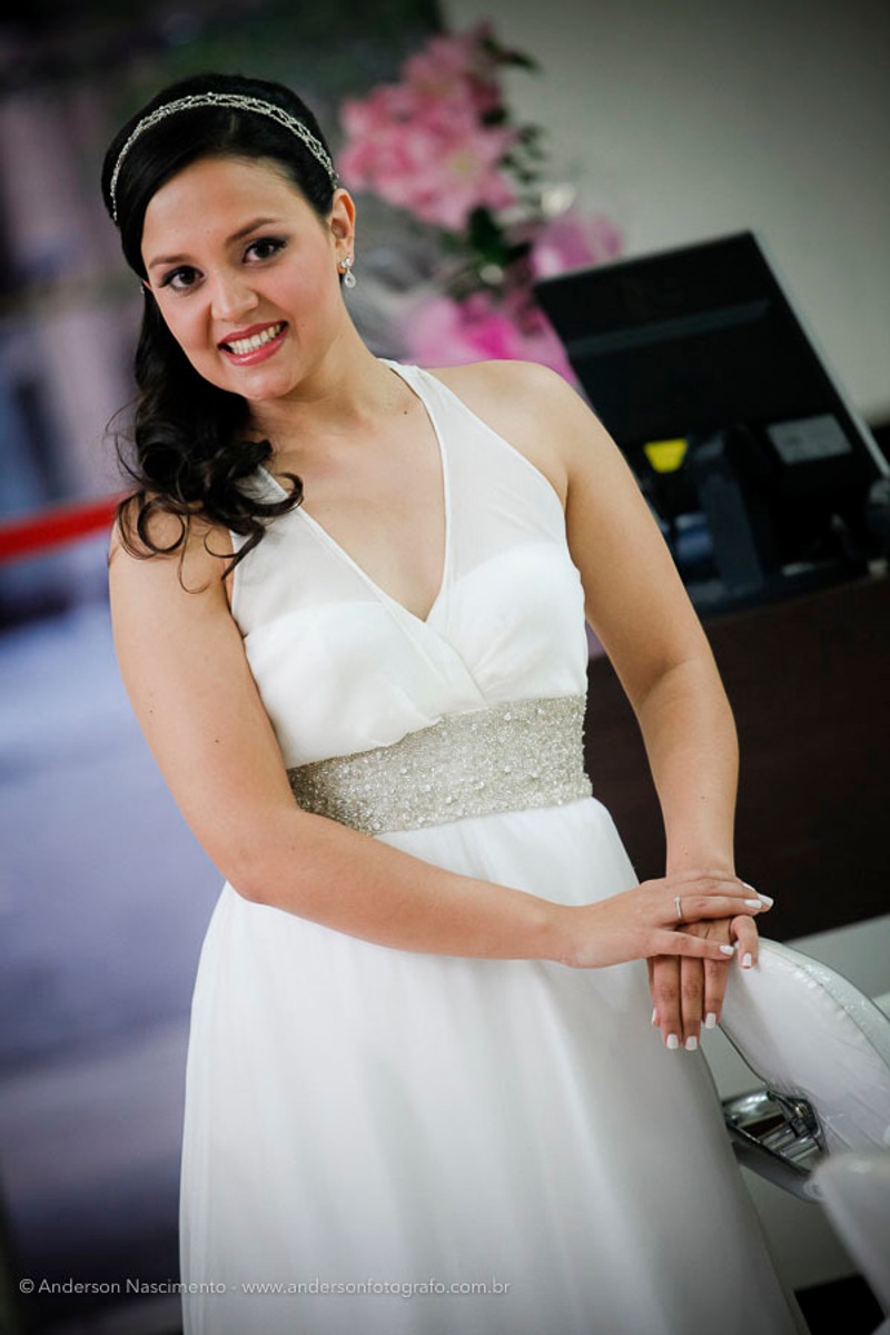noiva-posando-fotografo-casamento-pinheiros