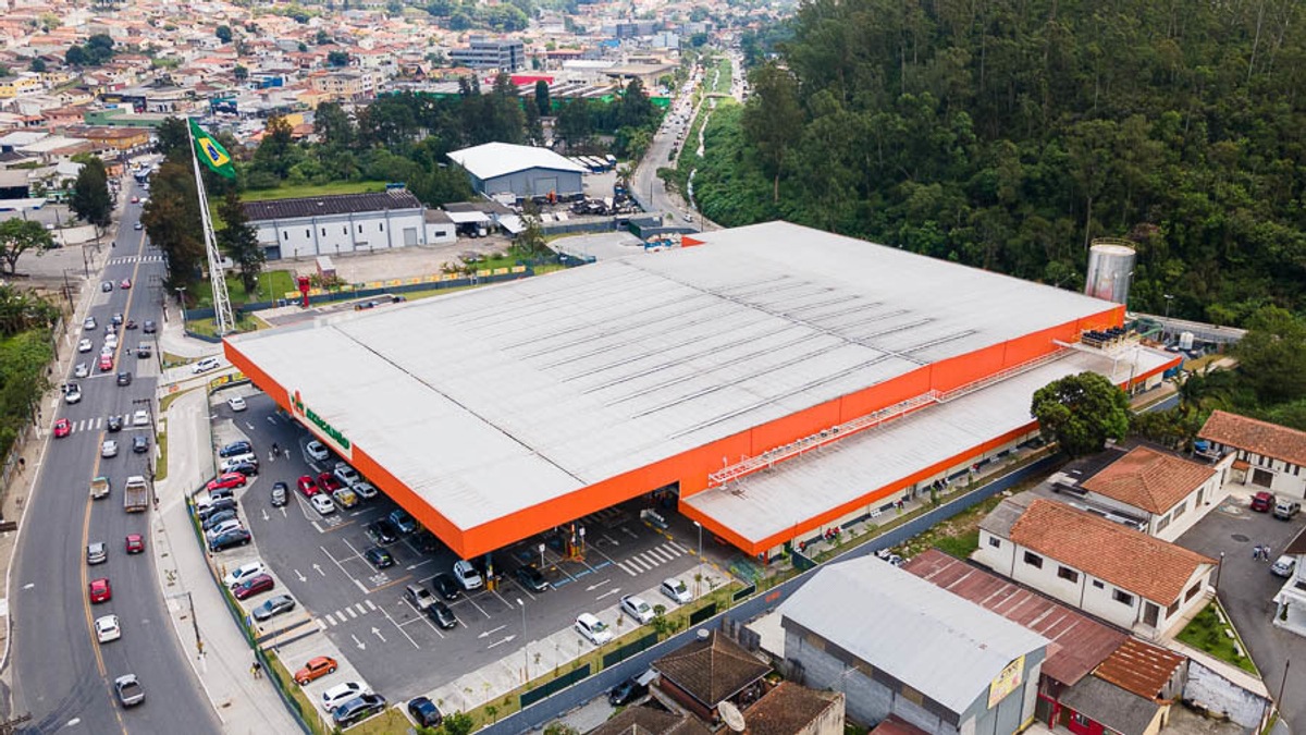 inspecao-telhado-com-drone