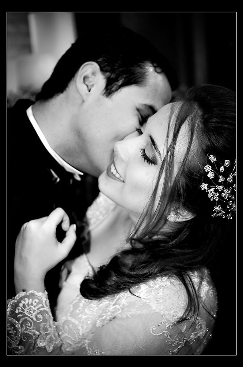 noivos-apaixonados-casamento-iasd-riacho-grande