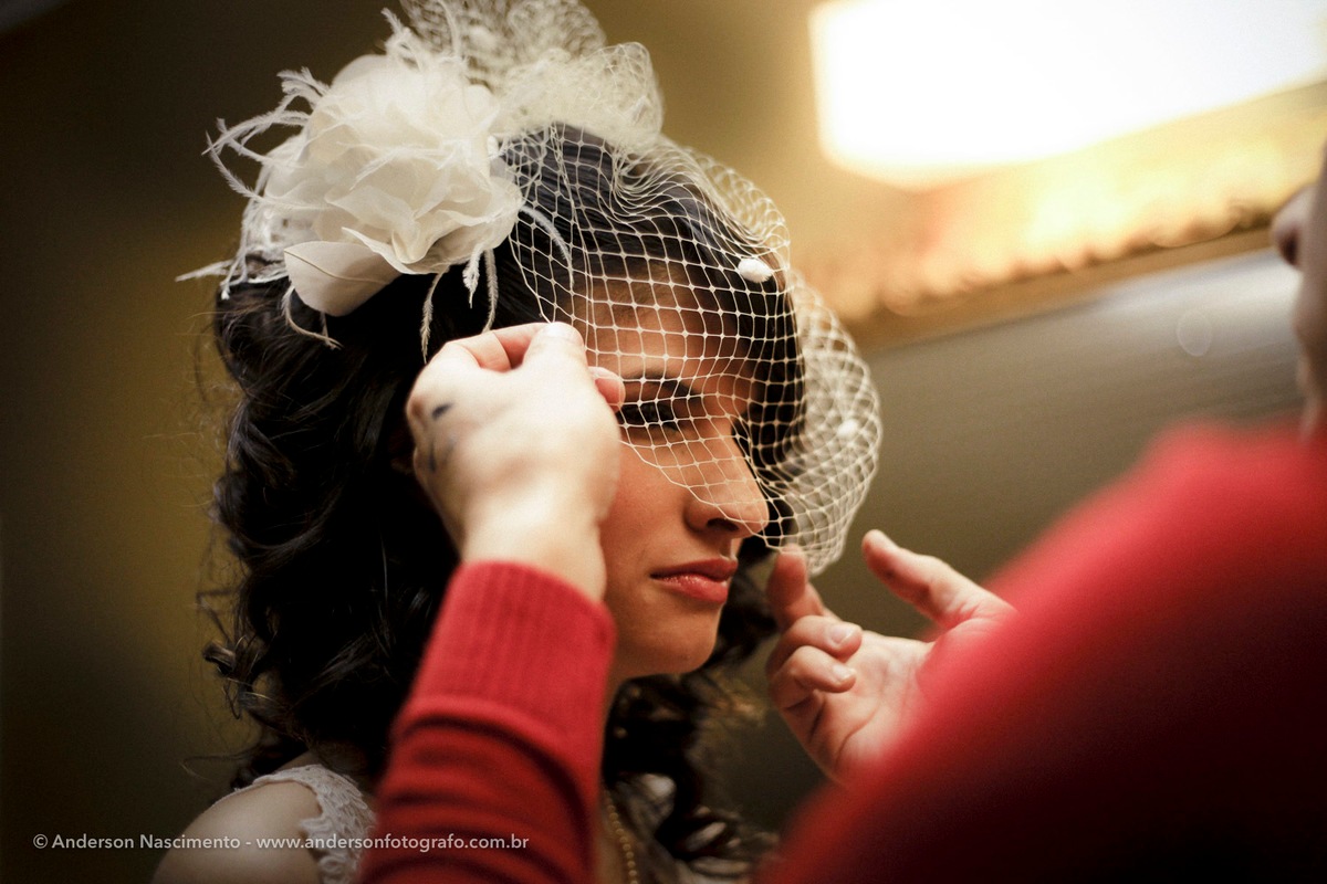 noiva-arrumando-veu-