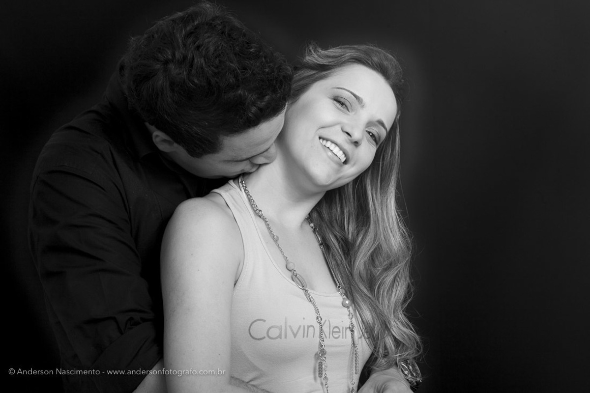 ensaio-casal-foto-em-estudio