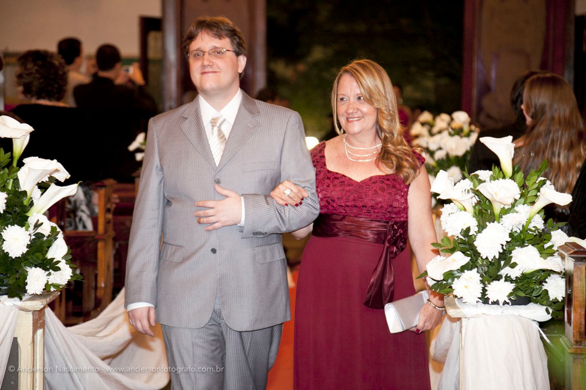 entrada-noivo-Casamento-Igreja-Matriz-Nossa-Senhora-Conceicao-Resende-rj