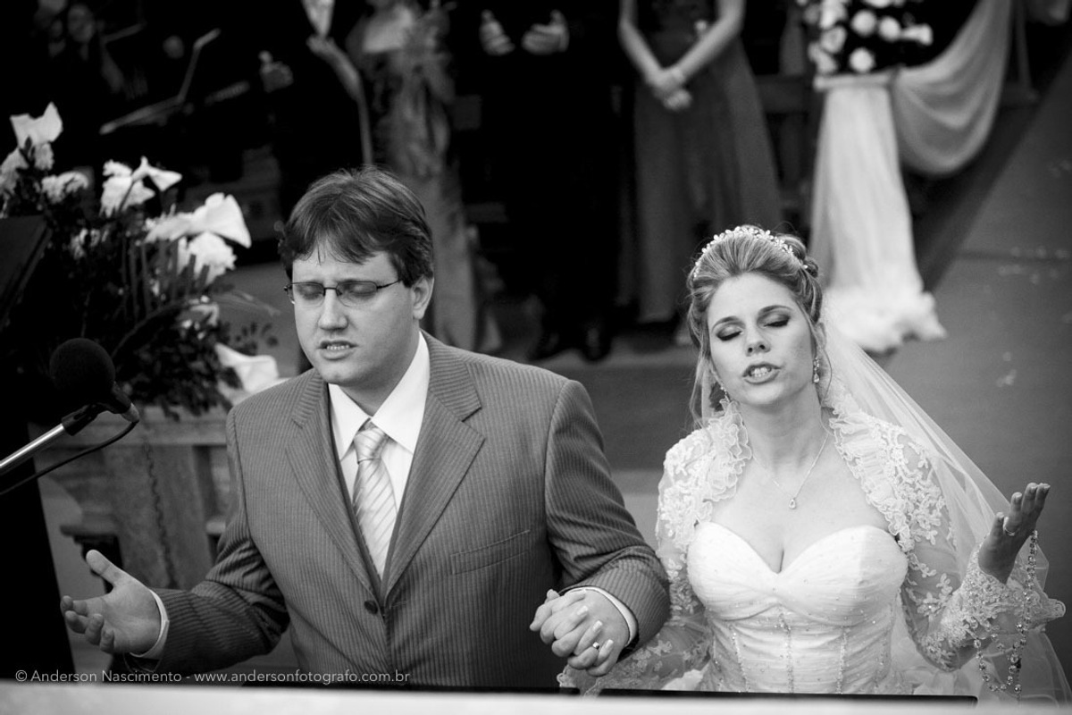 noivos-orando-Casamento-Igreja-Matriz-Nossa-Senhora-Conceicao-Resende-rj