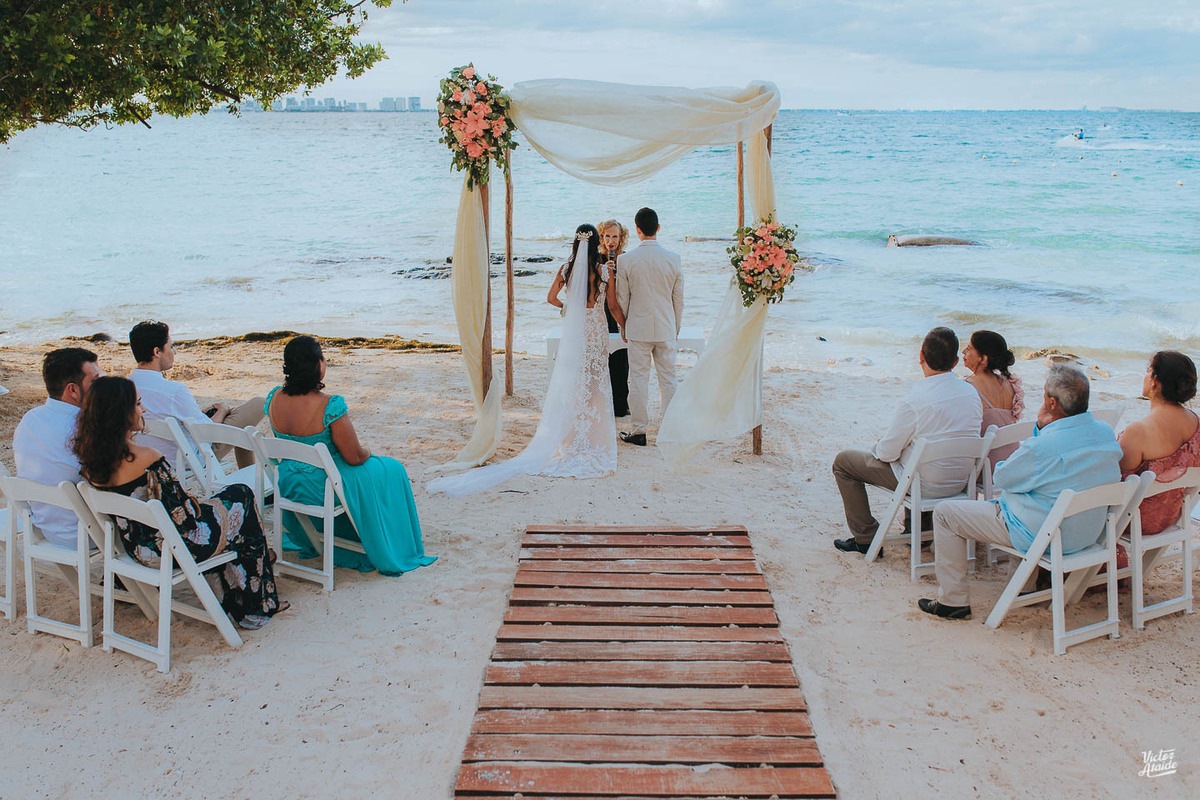 Casamento em Cancún, México, Casar fora do Brasil