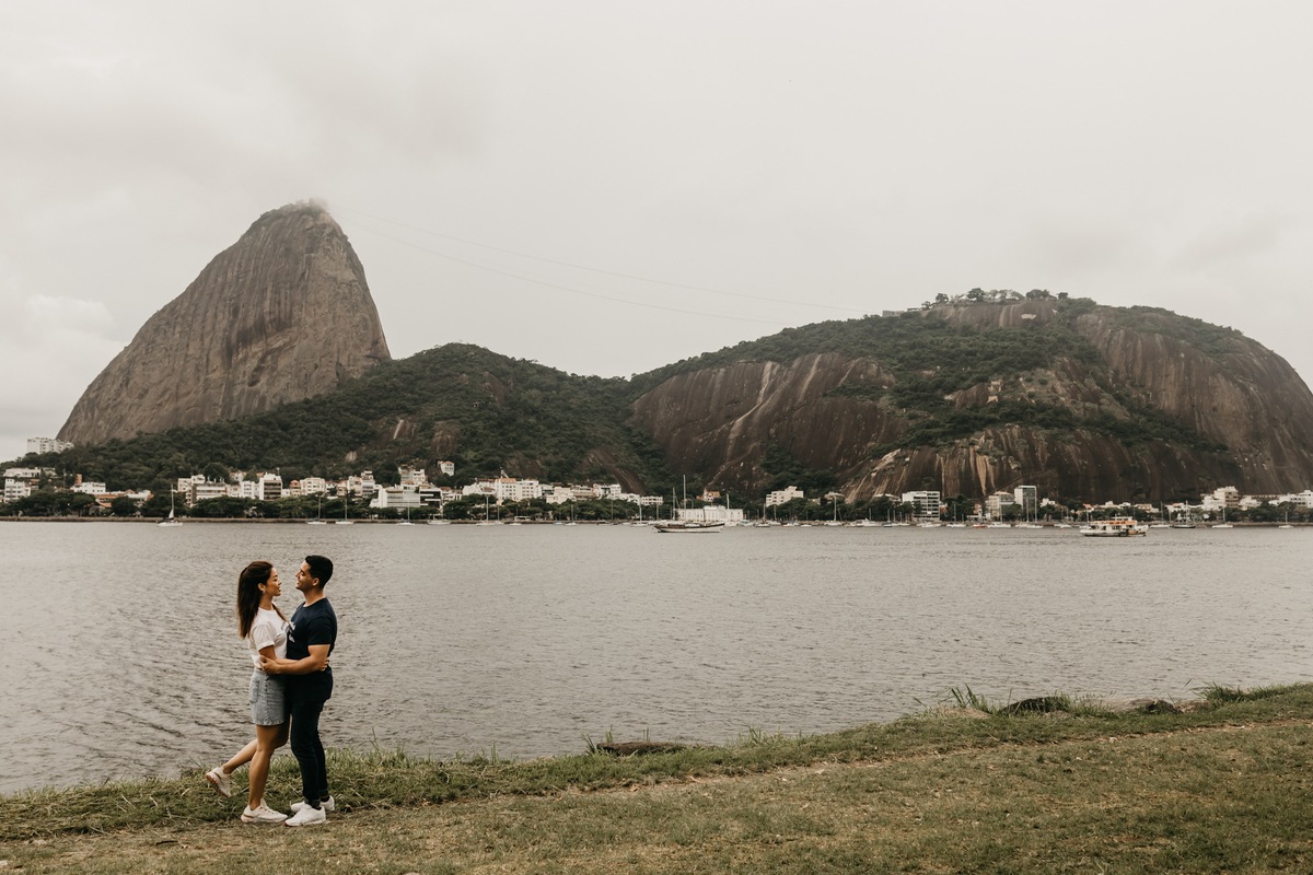 Fotografia de casal no pão de açucar